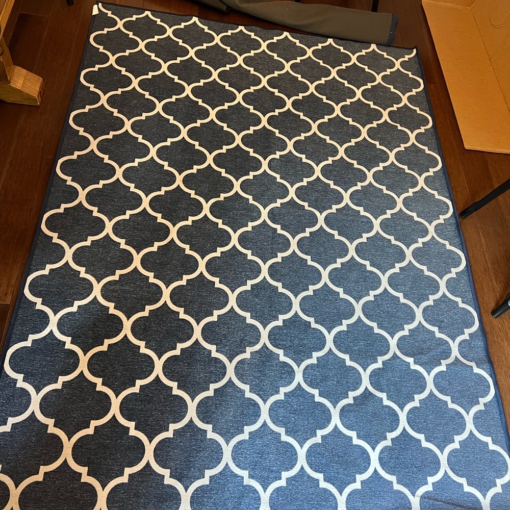 Ruggable Navy and White Geometric Area Rug